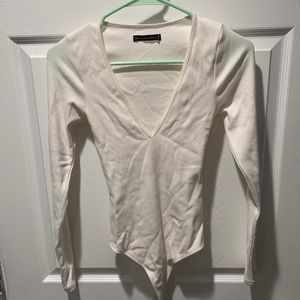 White long sleeve bodysuit